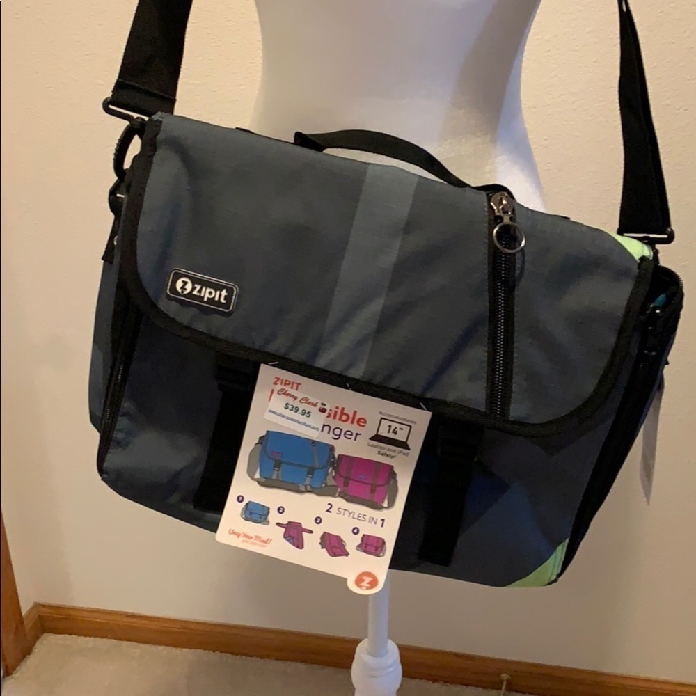 Zip it Messenger Computer / Work Bag​​​​​​​​​​​​​​​​​​​​​​